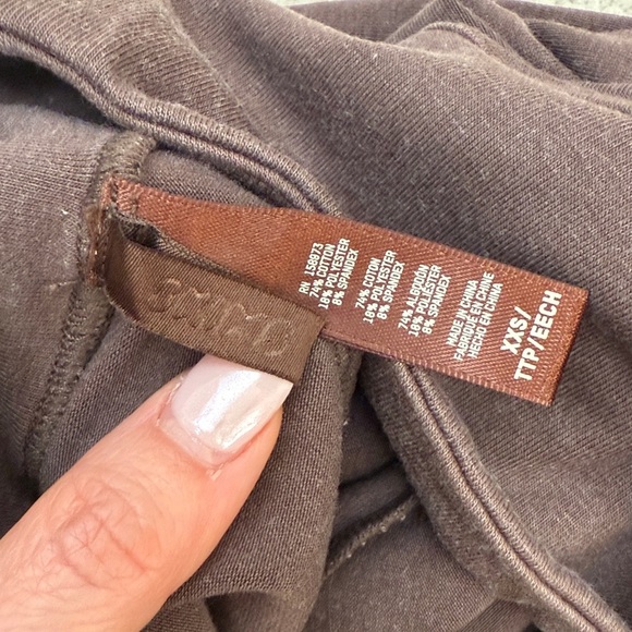 Skims Outdoor Basics 7/8 Length Leggings Cocoa Brown Size XXS - Picture 7 of 9